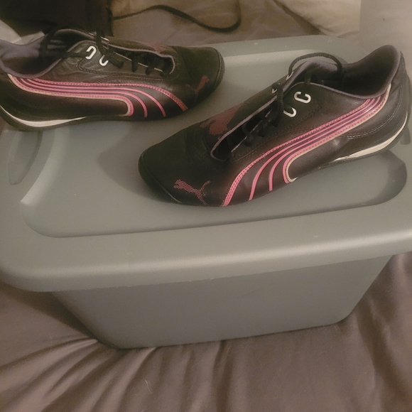 Puma sneakers - Picture 2 of 2